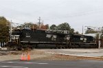 NS 8828 & 1055 lead train 351 out of Glenwood Yard